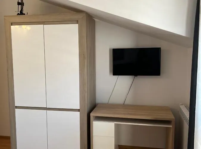 Luxury Iris هفار