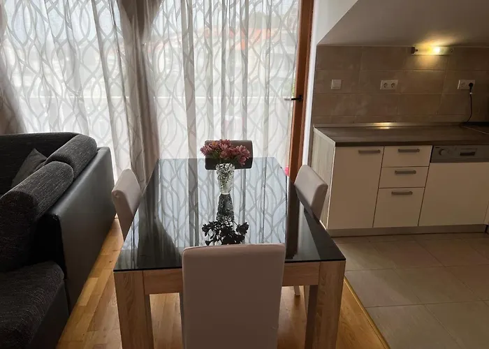 아파트 Luxury Iris 흐바르