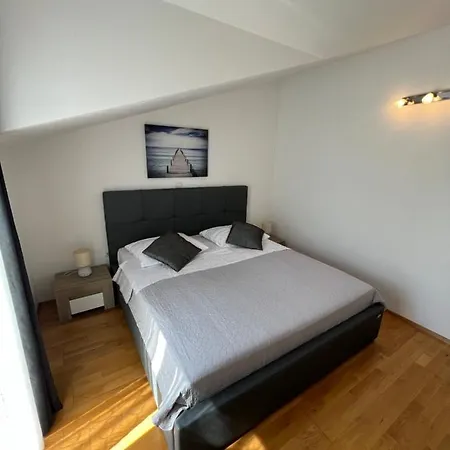 Luxury Iris Apartmán *