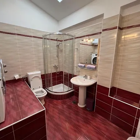 Luxury Iris Apartment